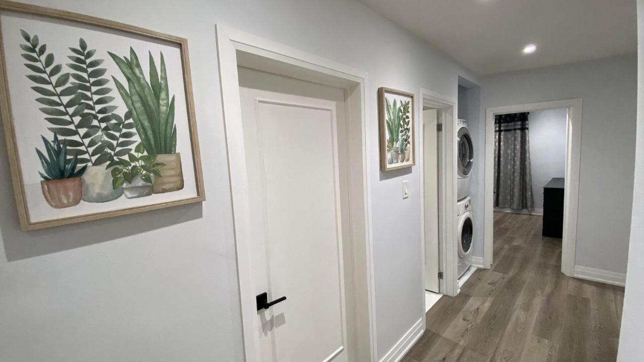 Spectacular 3 Bedroom 2 Wr House - Close To Airport Toronto Eksteriør billede